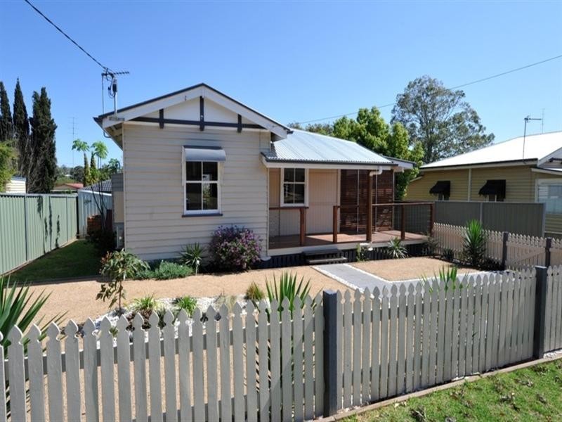 3 Allom Street, South Toowoomba QLD 4350