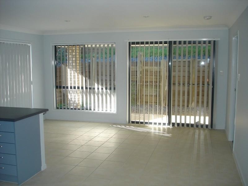 12 Cuttaburra Crescent, Glenvale QLD 4350