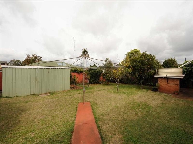 8 Hartman Street, Rangeville QLD 4350
