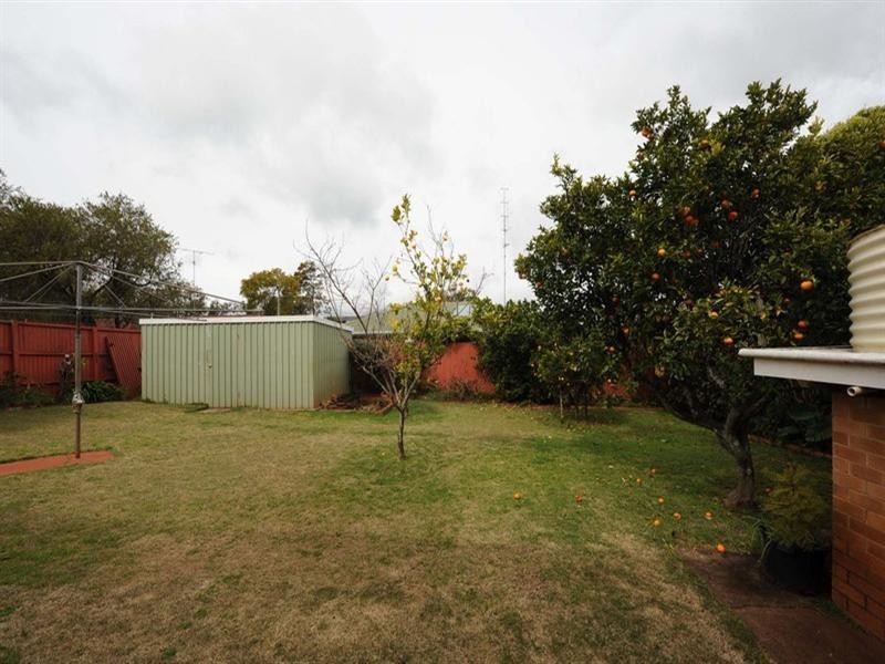 8 Hartman Street, Rangeville QLD 4350