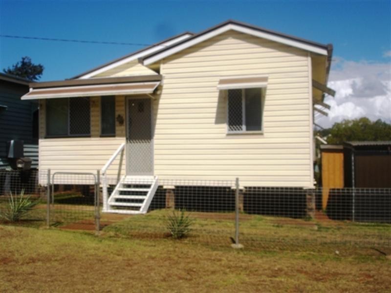 52 Isaac Street, North Toowoomba QLD 4350