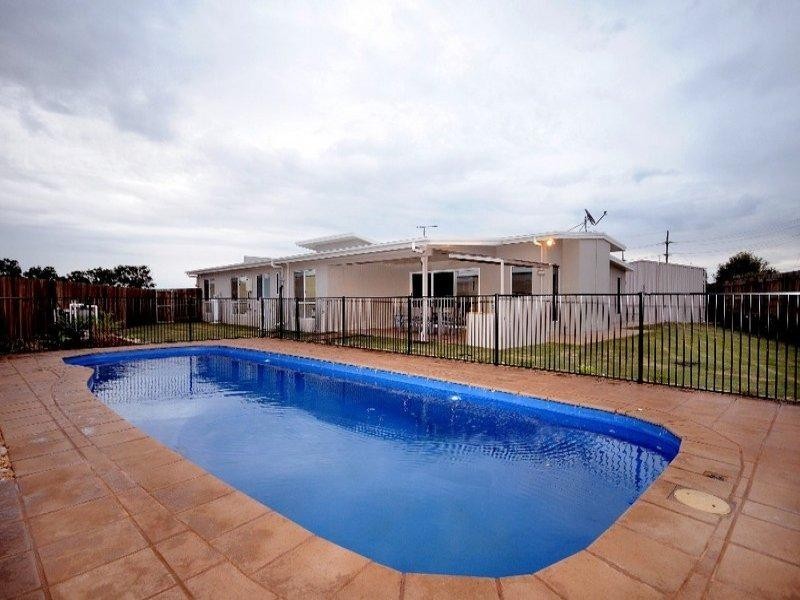 6 Pendrea Close, Highfields QLD 4352