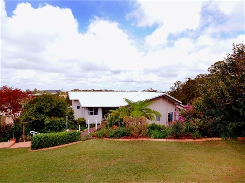 22 Beechcraft Court, Wilsonton QLD 4350