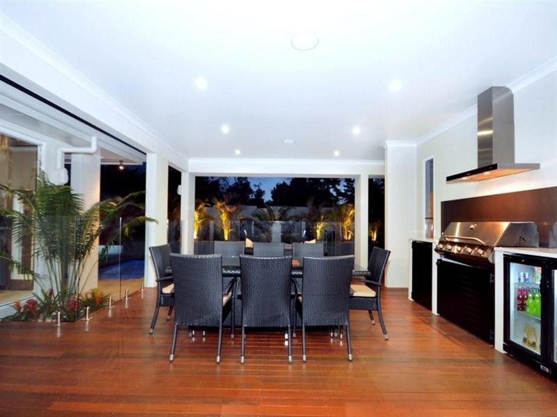 9 Colman Drive, Middle Ridge QLD 4350