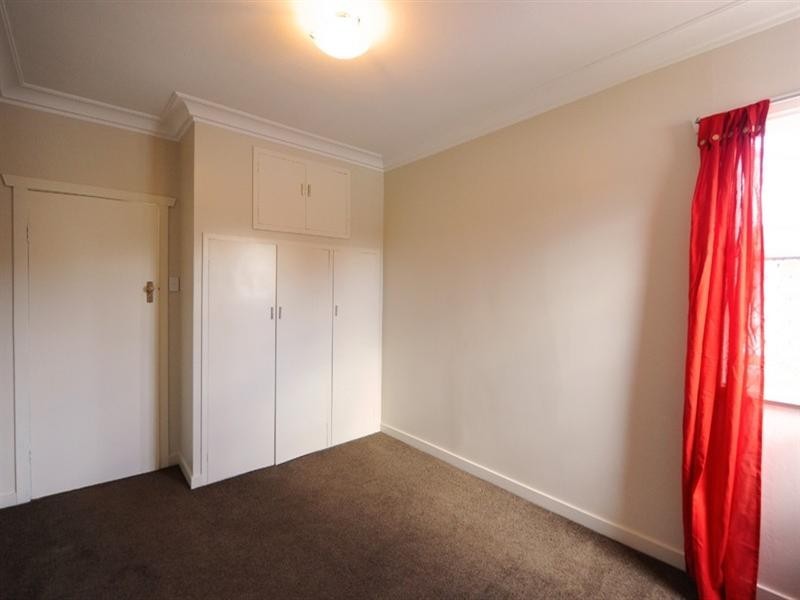 7A Hursley Road, Newtown QLD 4350