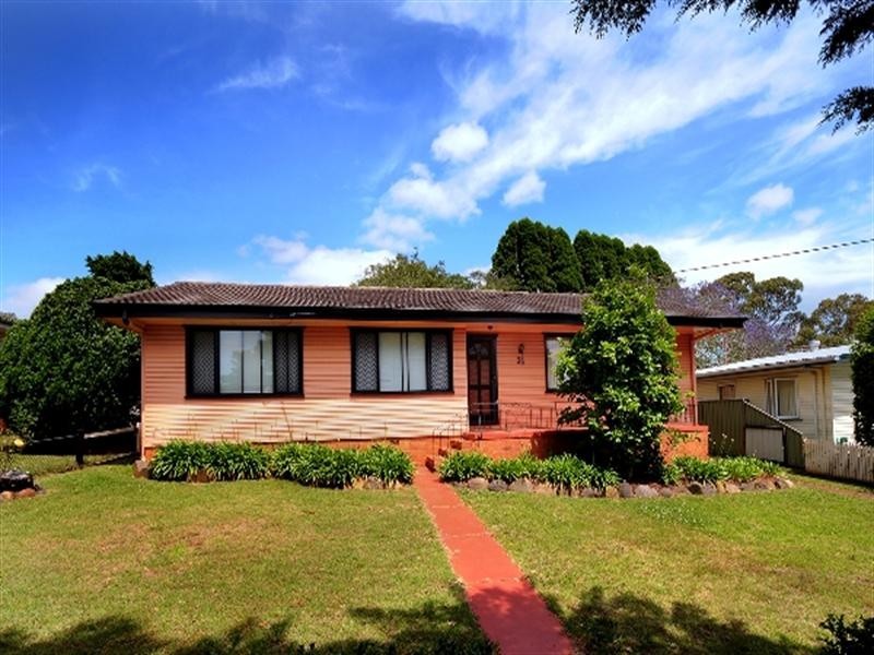 31 Catto Street, Centenary Heights QLD 4350