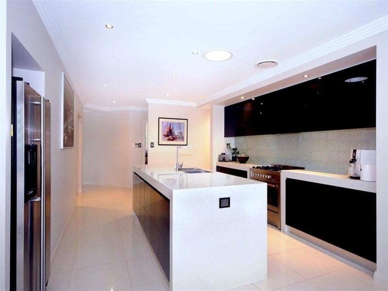 9 Bonville Court, Middle Ridge QLD 4350