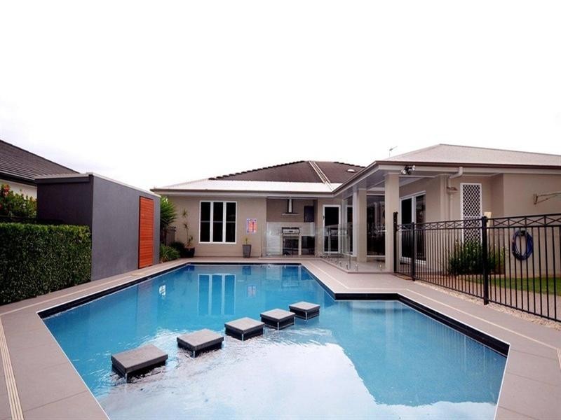 9 Bonville Court, Middle Ridge QLD 4350