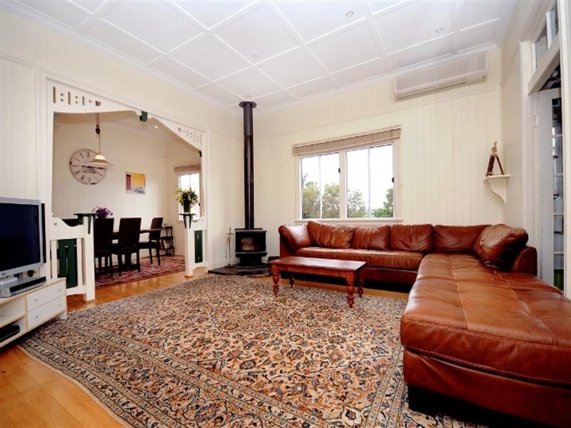 193 West Street, Harristown QLD 4350