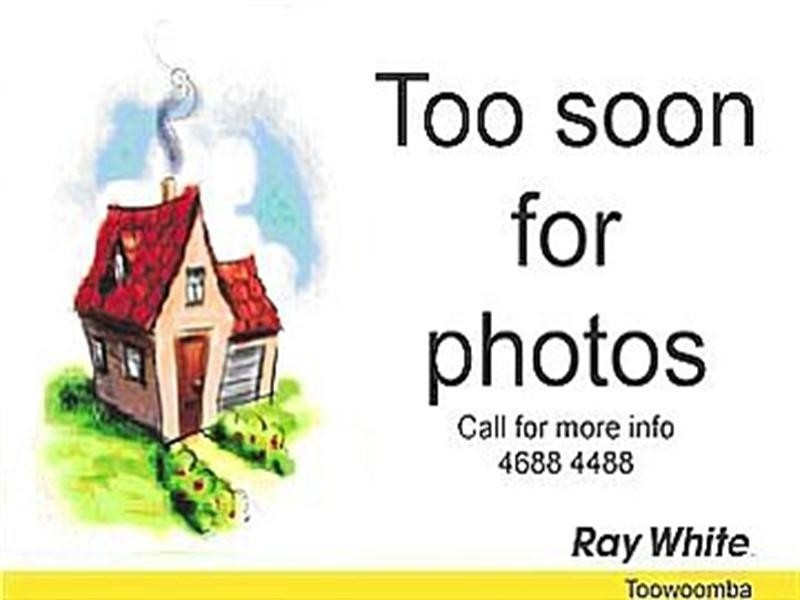 10 Jason Street, Wilsonton QLD 4350