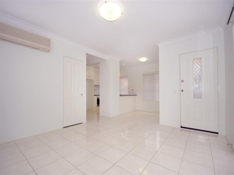 Unit 1/6 Rose Street, Wilsonton QLD 4350