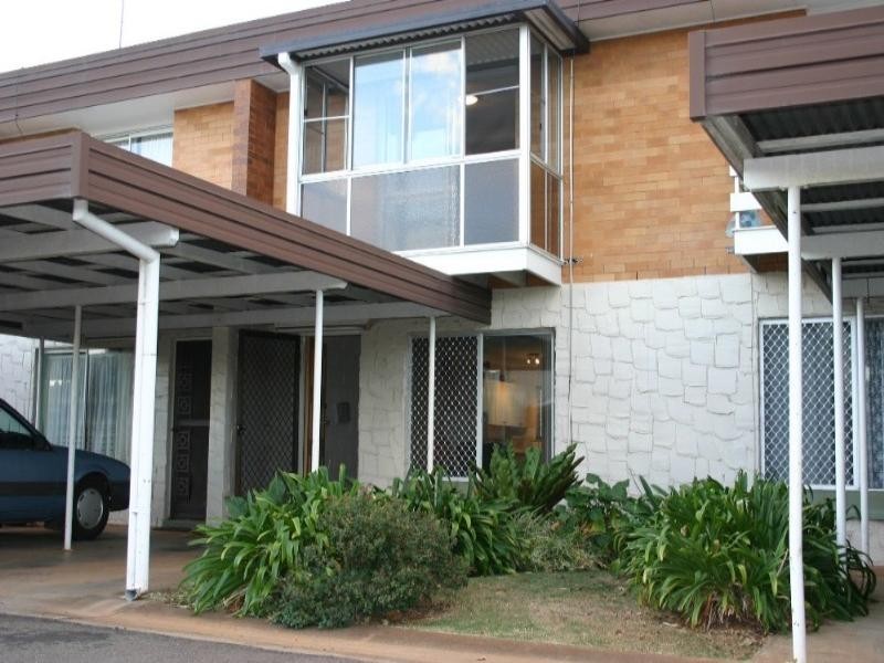 6/9 Whitefriars Street, Wilsonton QLD 4350