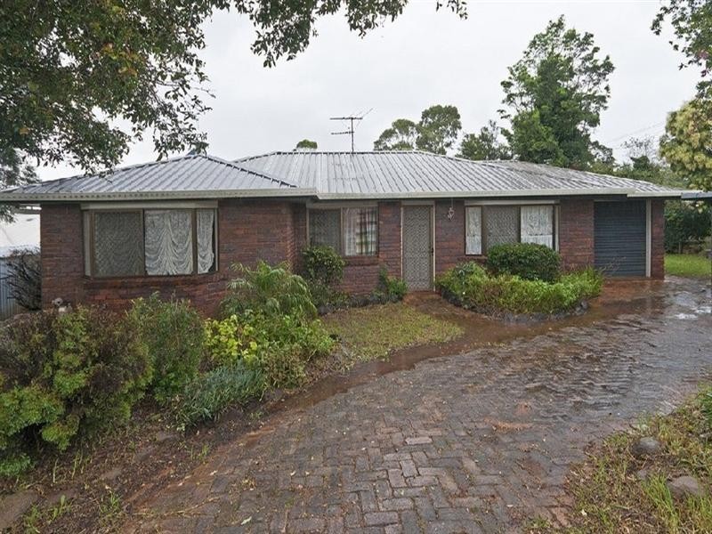 4 Saltram Street, Wilsonton QLD 4350