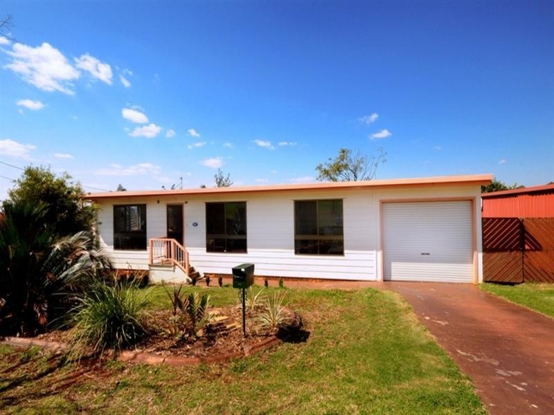 42 Miranda Drive, Wilsonton Heights QLD 4350
