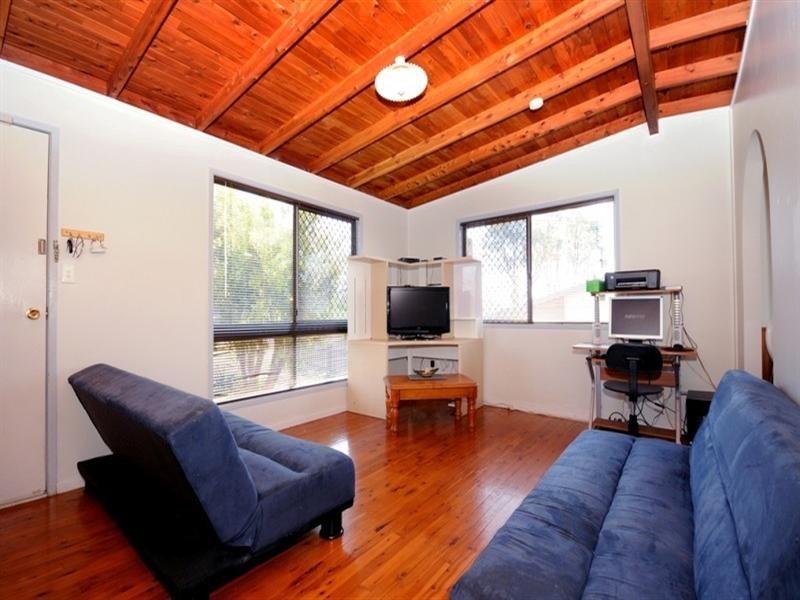 42 Miranda Drive, Wilsonton Heights QLD 4350