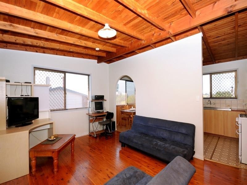 42 Miranda Drive, Wilsonton Heights QLD 4350