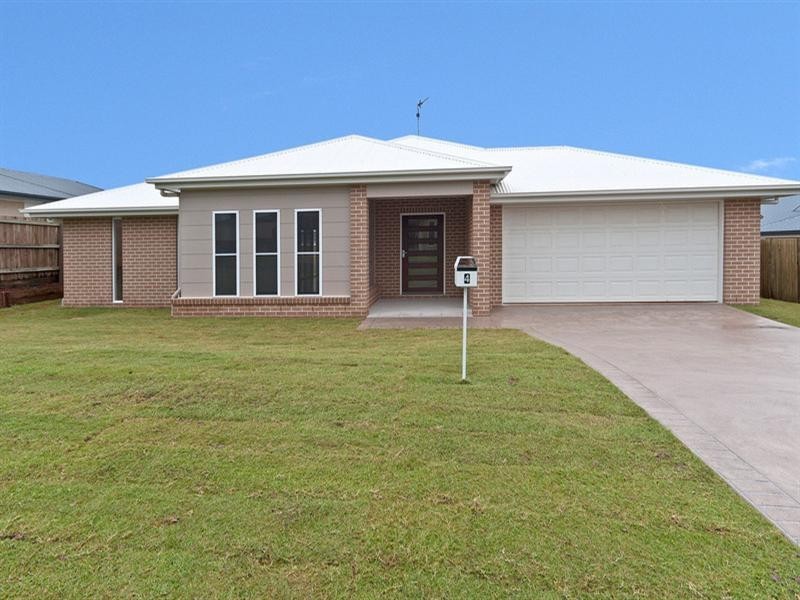 4 Opal Street, Glenvale QLD 4350