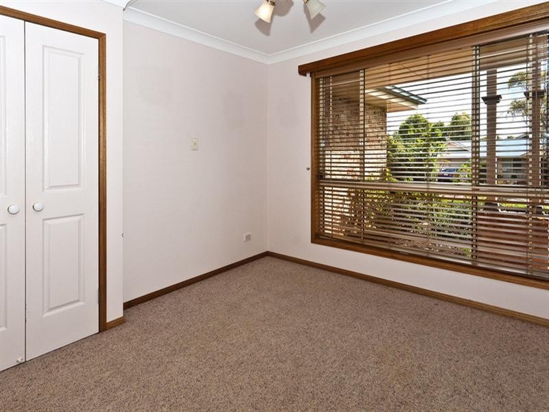 8 May Court, Middle Ridge QLD 4350