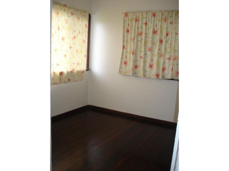 409 Alderley Street, Kearneys Spring QLD 4350