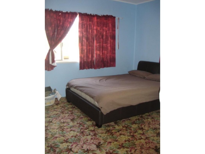 409 Alderley Street, Kearneys Spring QLD 4350