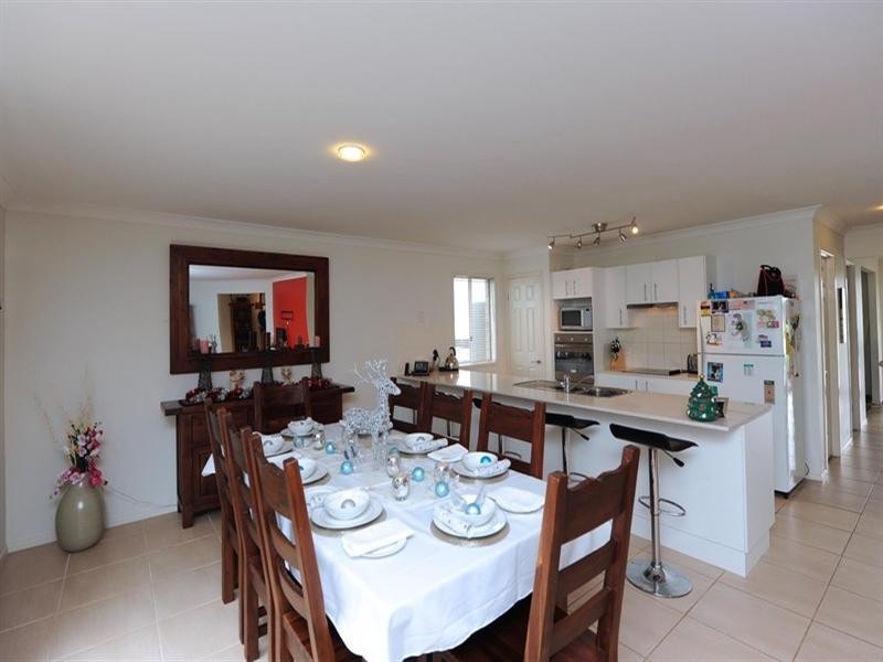 10 Sunset Drive, Glenvale QLD 4350