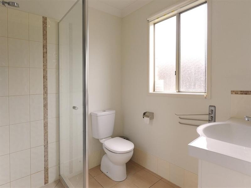 10 Sunset Drive, Glenvale QLD 4350