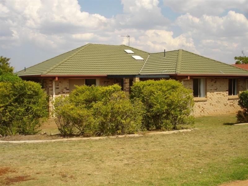 10 Gabrielle Street, Kearneys Spring QLD 4350