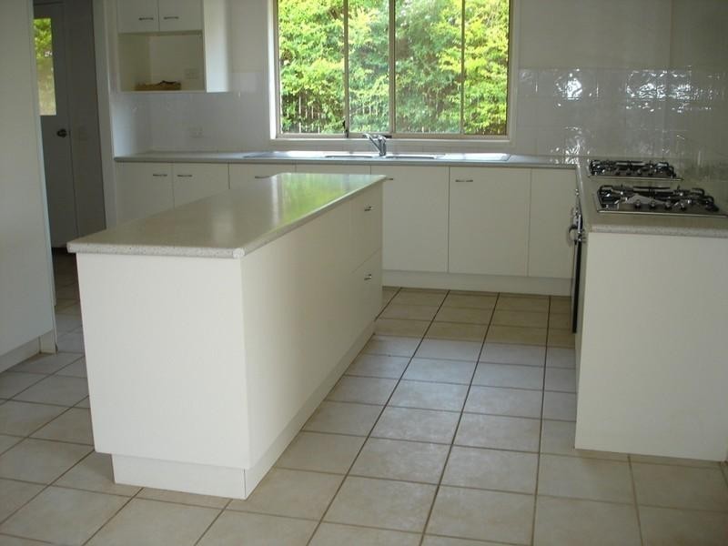 10 Gabrielle Street, Kearneys Spring QLD 4350