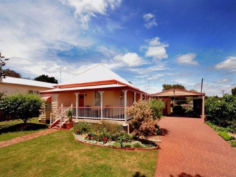 44 Crown Street, Rangeville QLD 4350