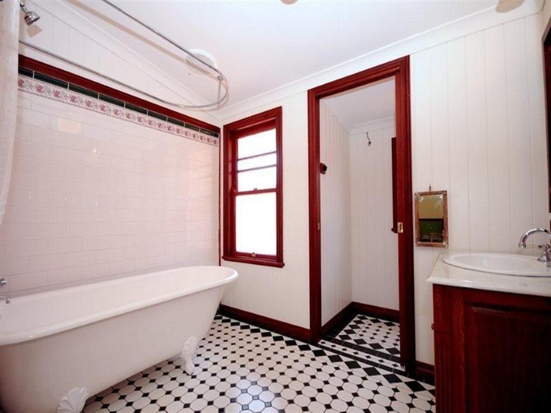 44 Crown Street, Rangeville QLD 4350