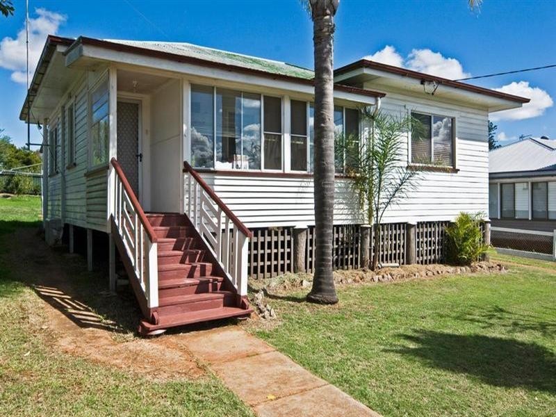 4 Horner Street, Centenary Heights QLD 4350