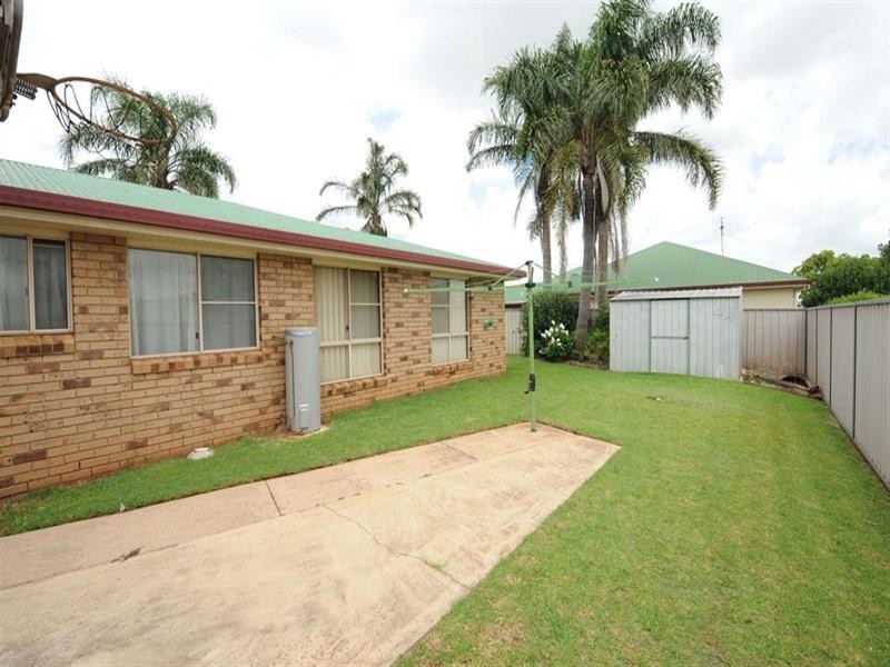 80 Wuth Street, Darling Heights QLD 4350