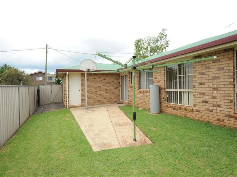 80 Wuth Street, Darling Heights QLD 4350