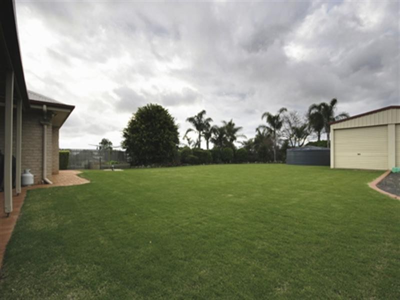 12 Schloss Court, Westbrook QLD 4350