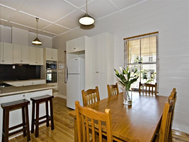 9 Raff Street, North Toowoomba QLD 4350