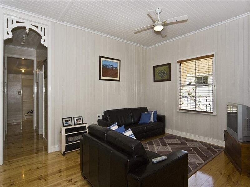 9 Raff Street, North Toowoomba QLD 4350