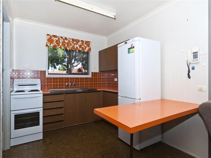 1/1 Cleary Street, Centenary Heights QLD 4350