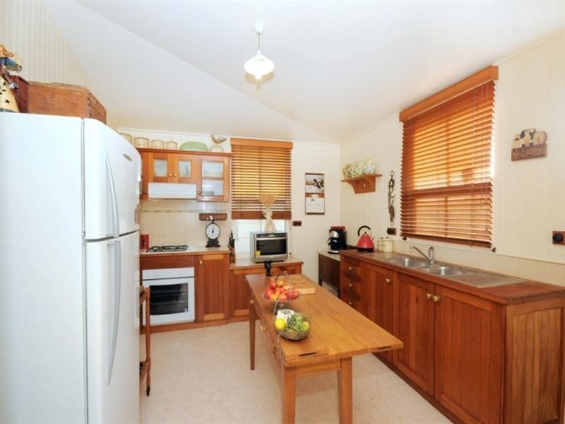 5 John Street, East Toowoomba QLD 4350