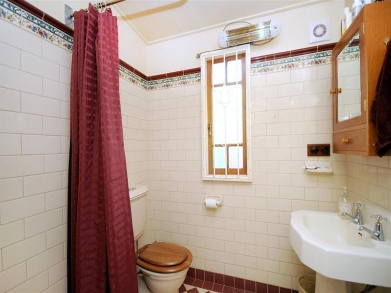 5 John Street, East Toowoomba QLD 4350