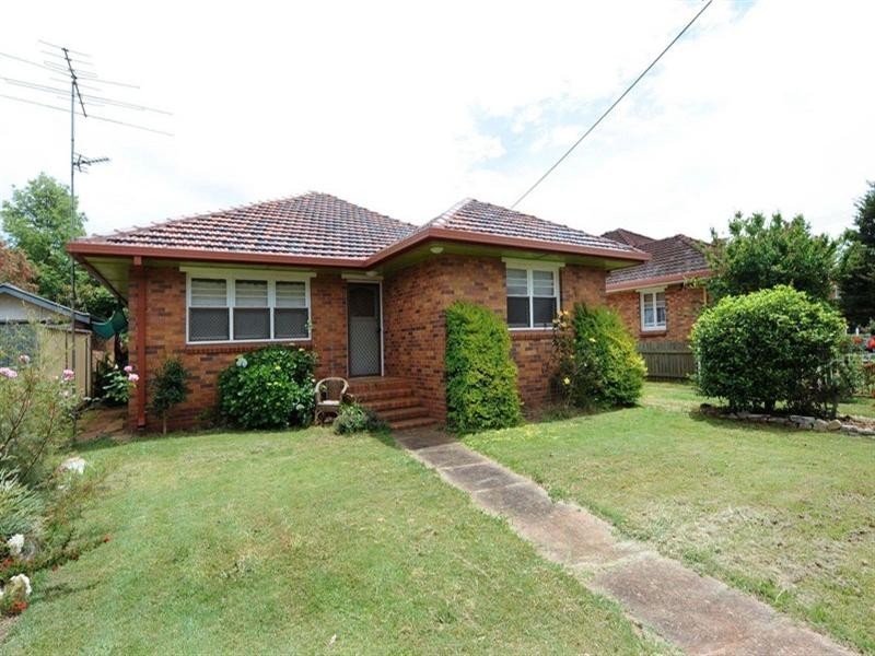 27 Justin Street, Harristown QLD 4350