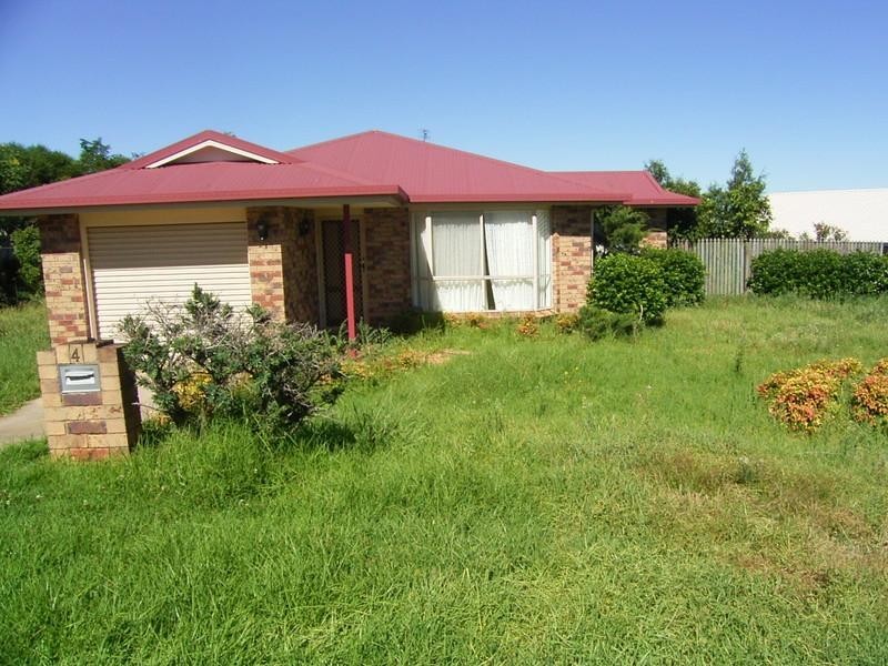 4 Robindale Drive, Toowoomba QLD 4350