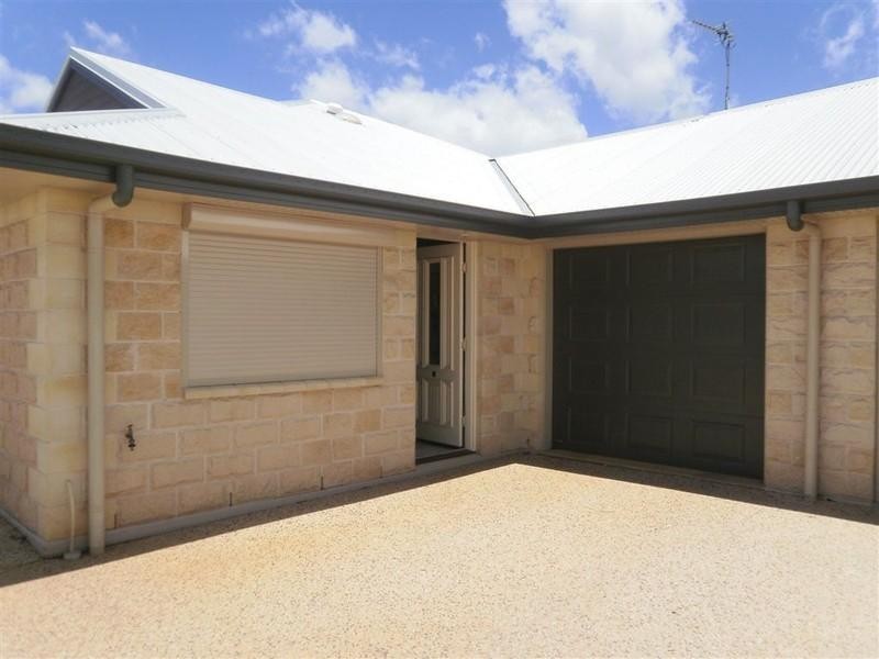 4/14 Uniplaza Court, Kearneys Spring QLD 4350