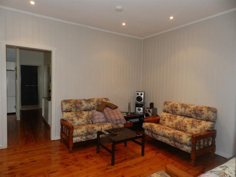 16 Murphy Street, Rangeville QLD 4350