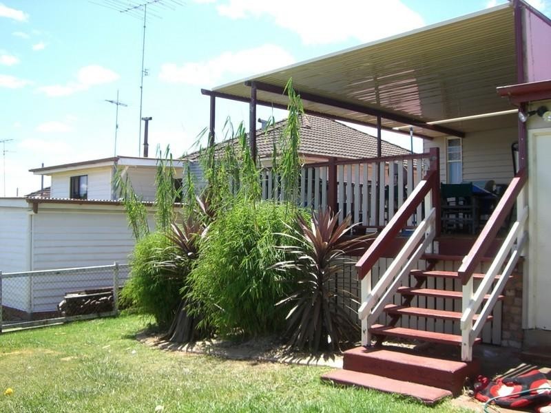 16 Murphy Street, Rangeville QLD 4350