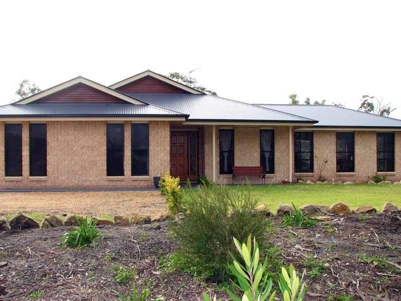 32 Pendoma Drive, Hodgson Vale QLD 4352