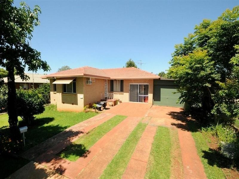 368 Hume Street, Centenary Heights QLD 4350