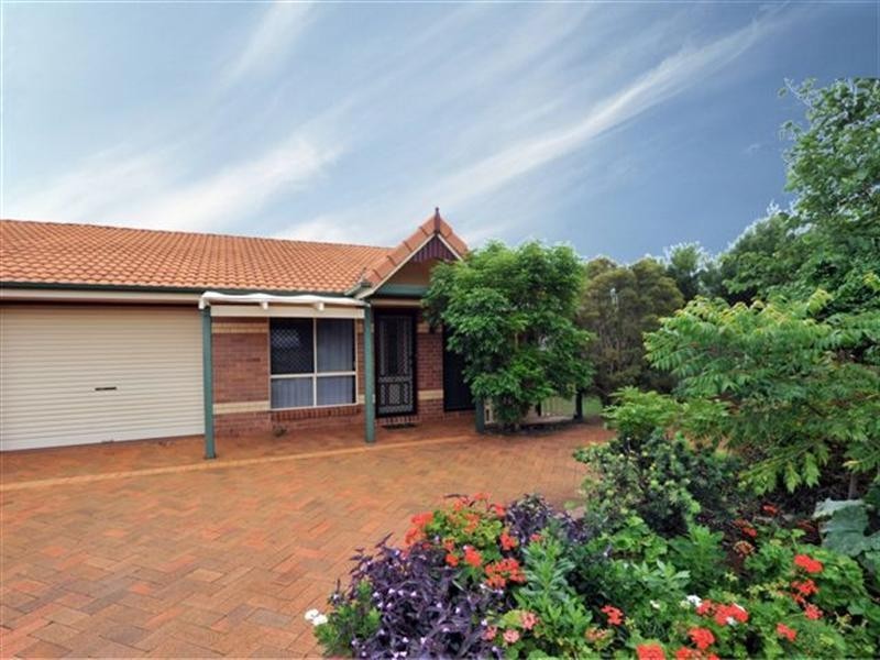 4/2 Brunkhorst Street, Kearneys Spring QLD 4350