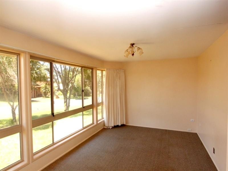 16 Hoffman Street, Kearneys Spring QLD 4350