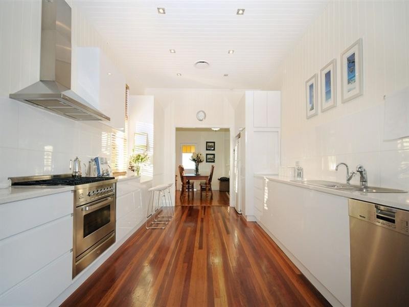 98 Jellicoe Street, North Toowoomba QLD 4350