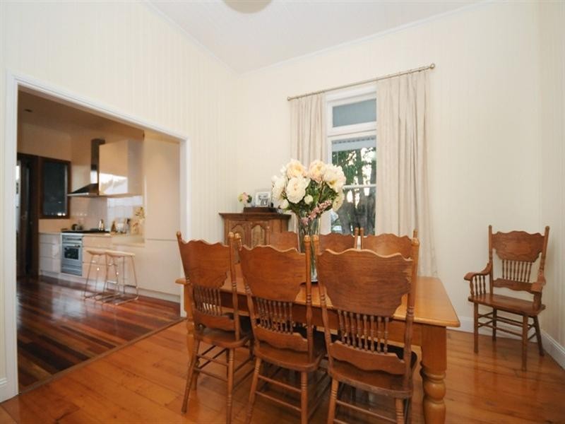 98 Jellicoe Street, North Toowoomba QLD 4350